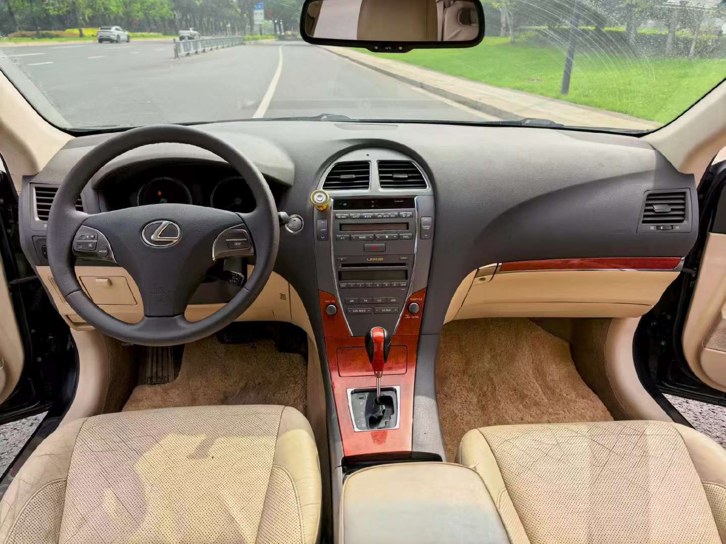 Lexus ES 2010 2.4L Elegant Edition 4