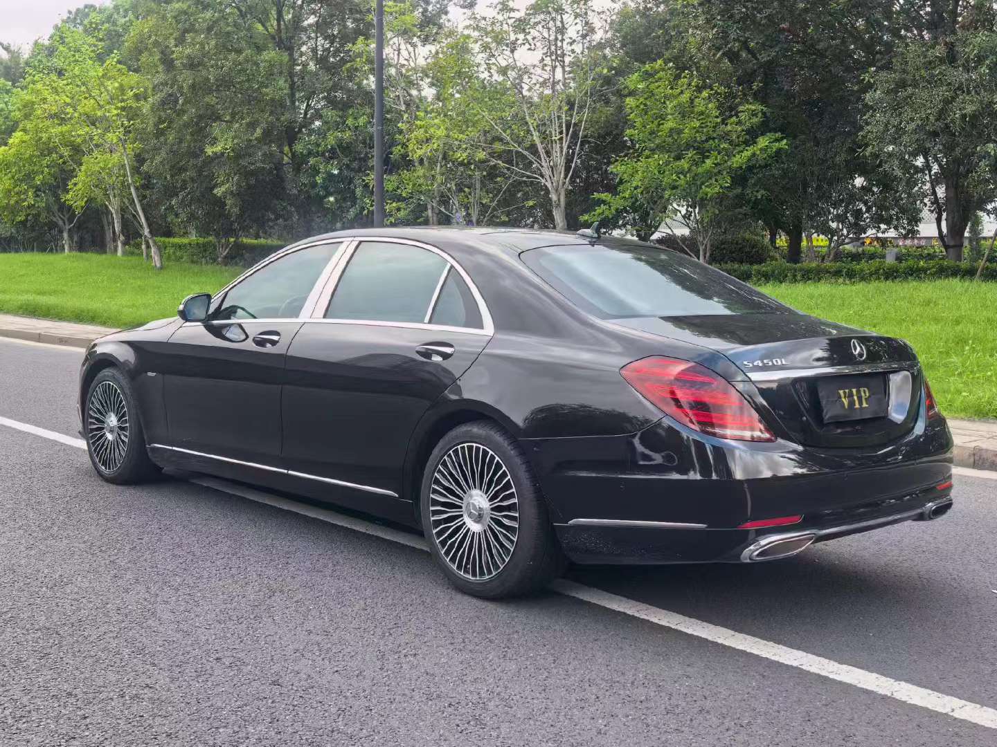 Mercedes-Benz S-Class 2020 2.0T Premium Edition 9