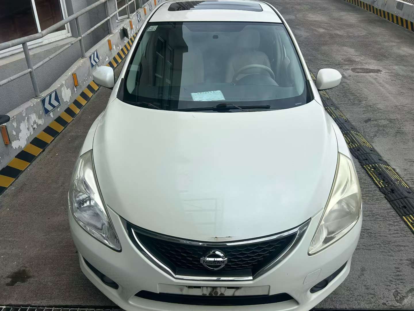 Nissan Tiida 1.6 Automatic Intelligent Trim