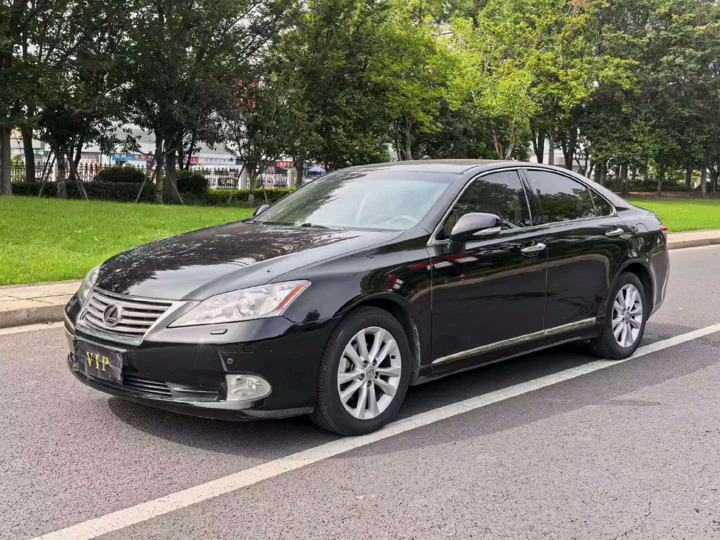 Lexus ES 2010 2.4L Elegant Edition