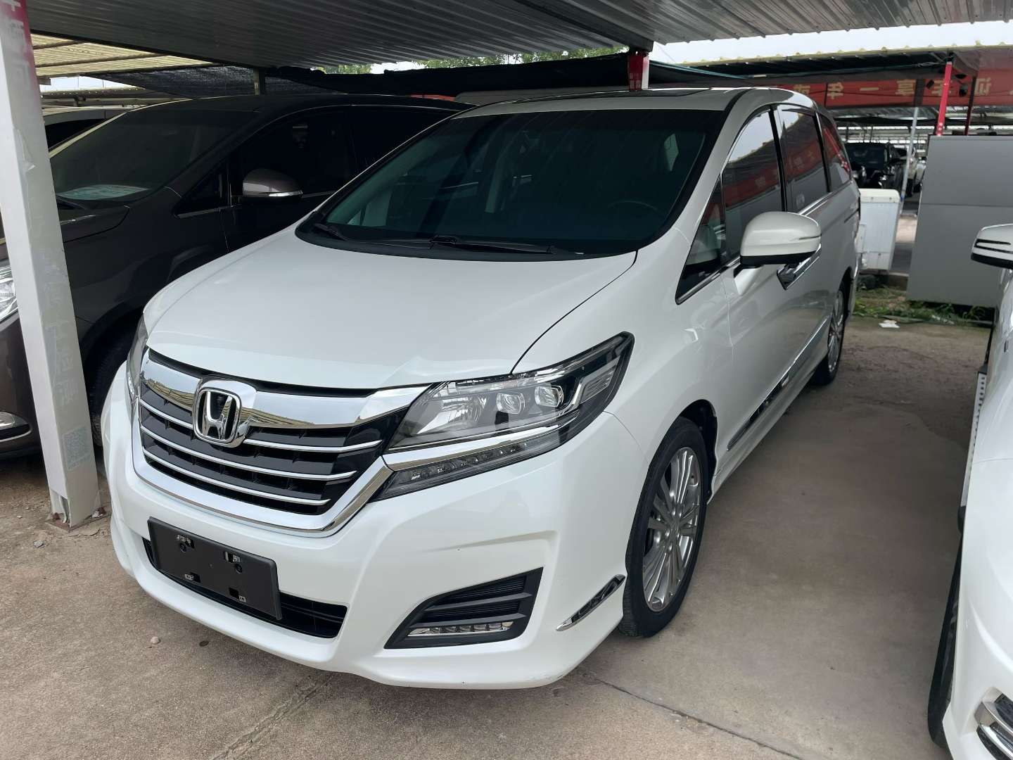 Honda Elysion 2.4L Style Edition