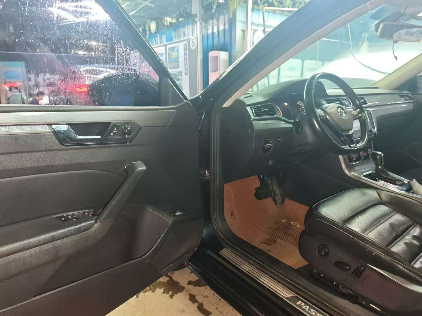 Volkswagen Passat 280TSI DSG Premium Edition 4