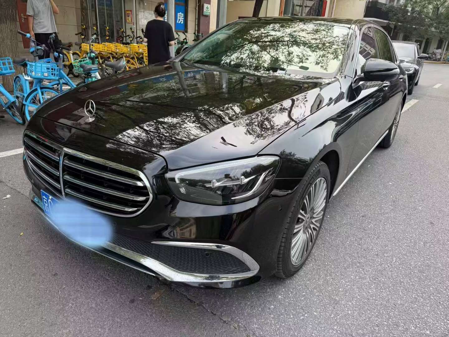 Mercedes-Benz E-Class E300L Luxury
