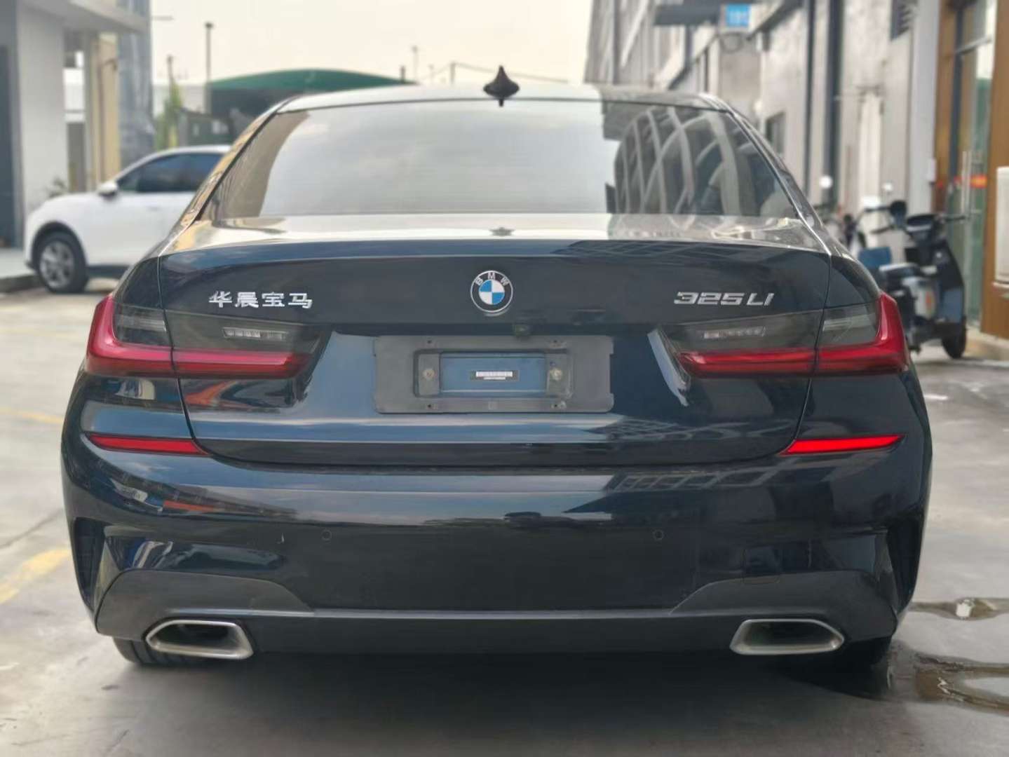 BMW 3 Series 325Li 2.0T Automatic M Sport 4