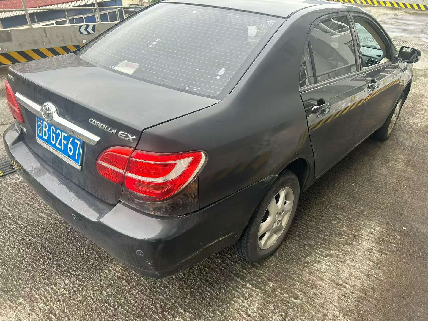 Toyota Corolla 1.6 Automatic with Sunroof 6
