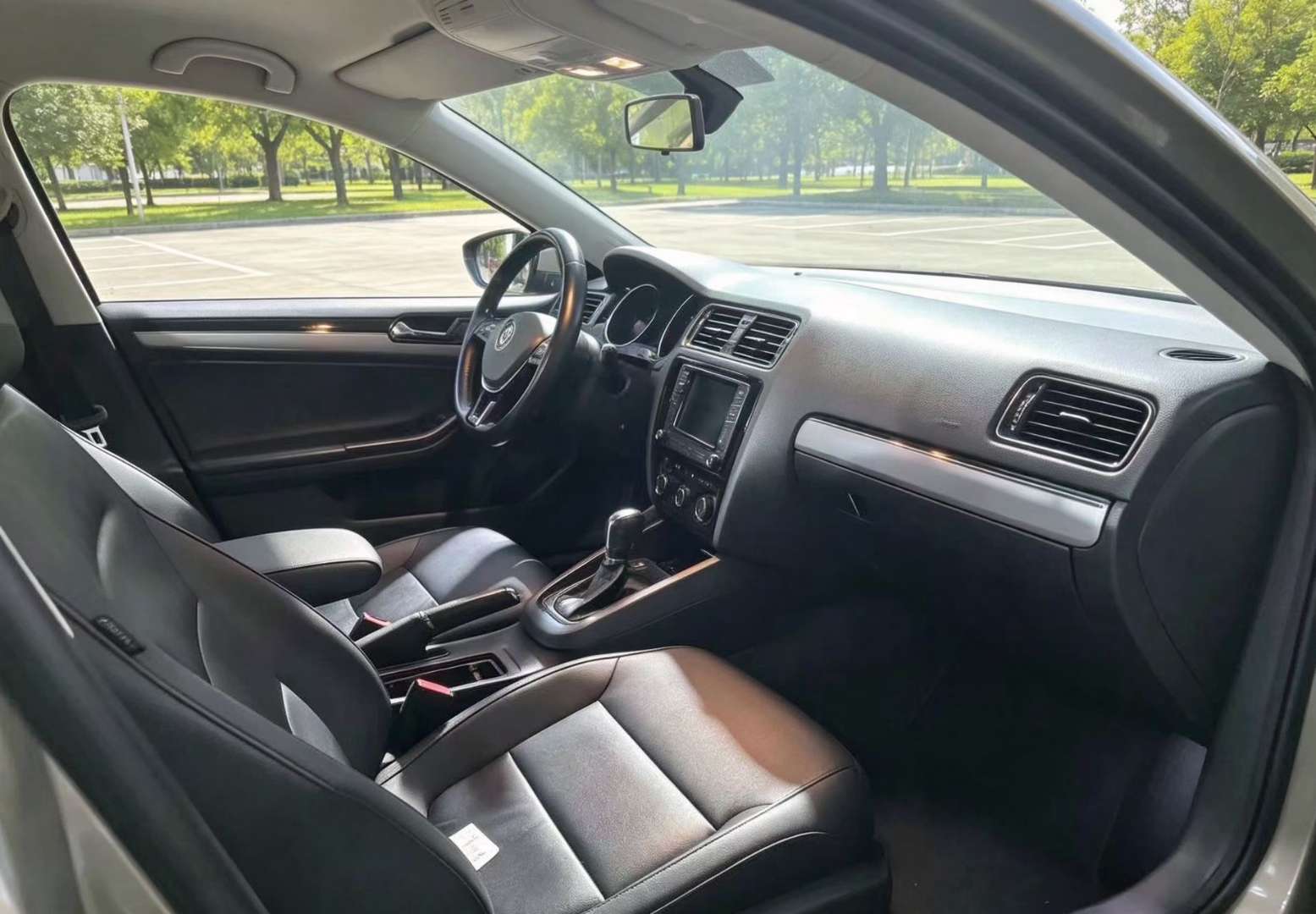 Volkswagen Sagitar 280TSI Comfort 3