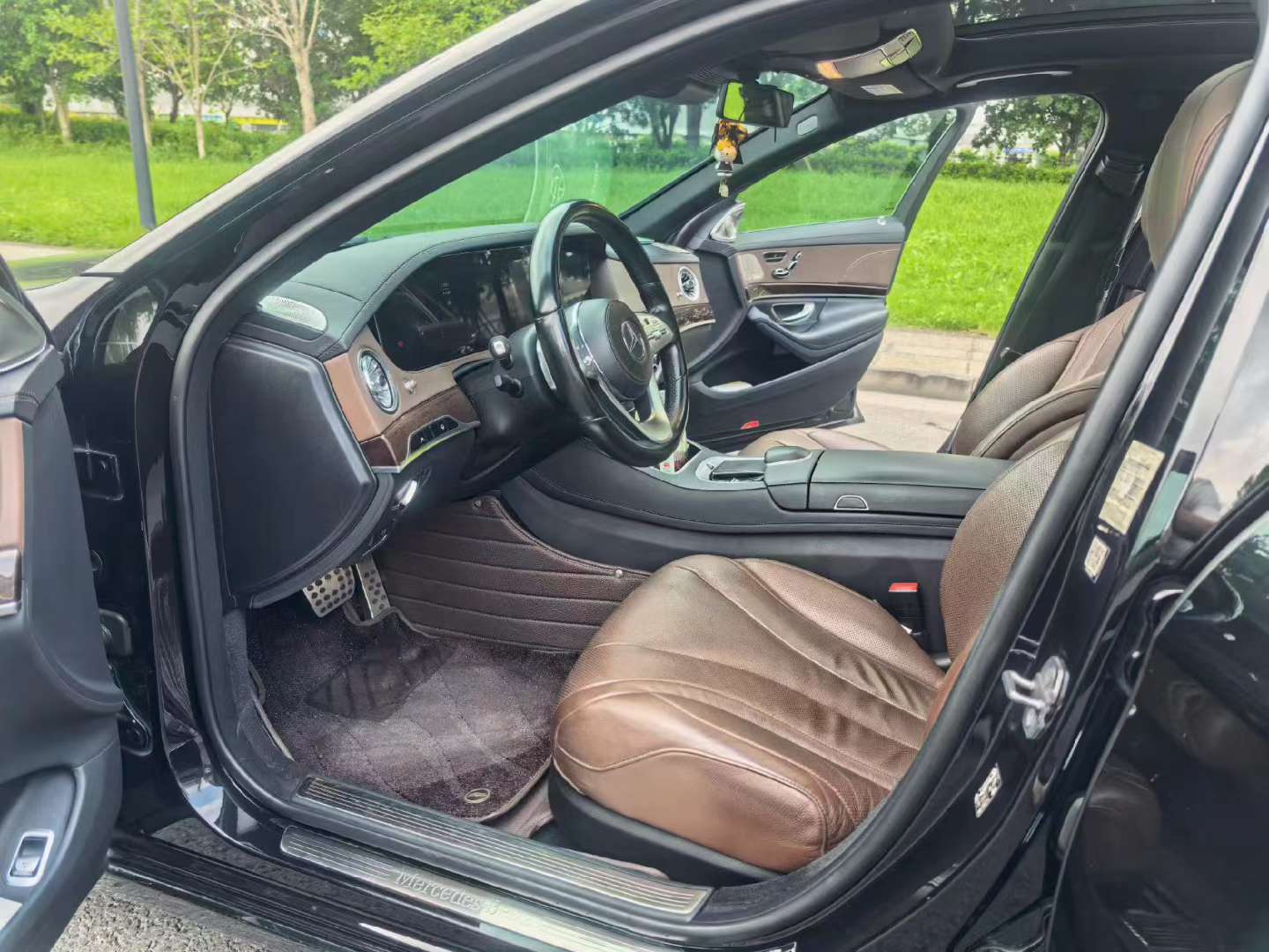 Mercedes-Benz S-Class 2020 2.0T Premium Edition 6