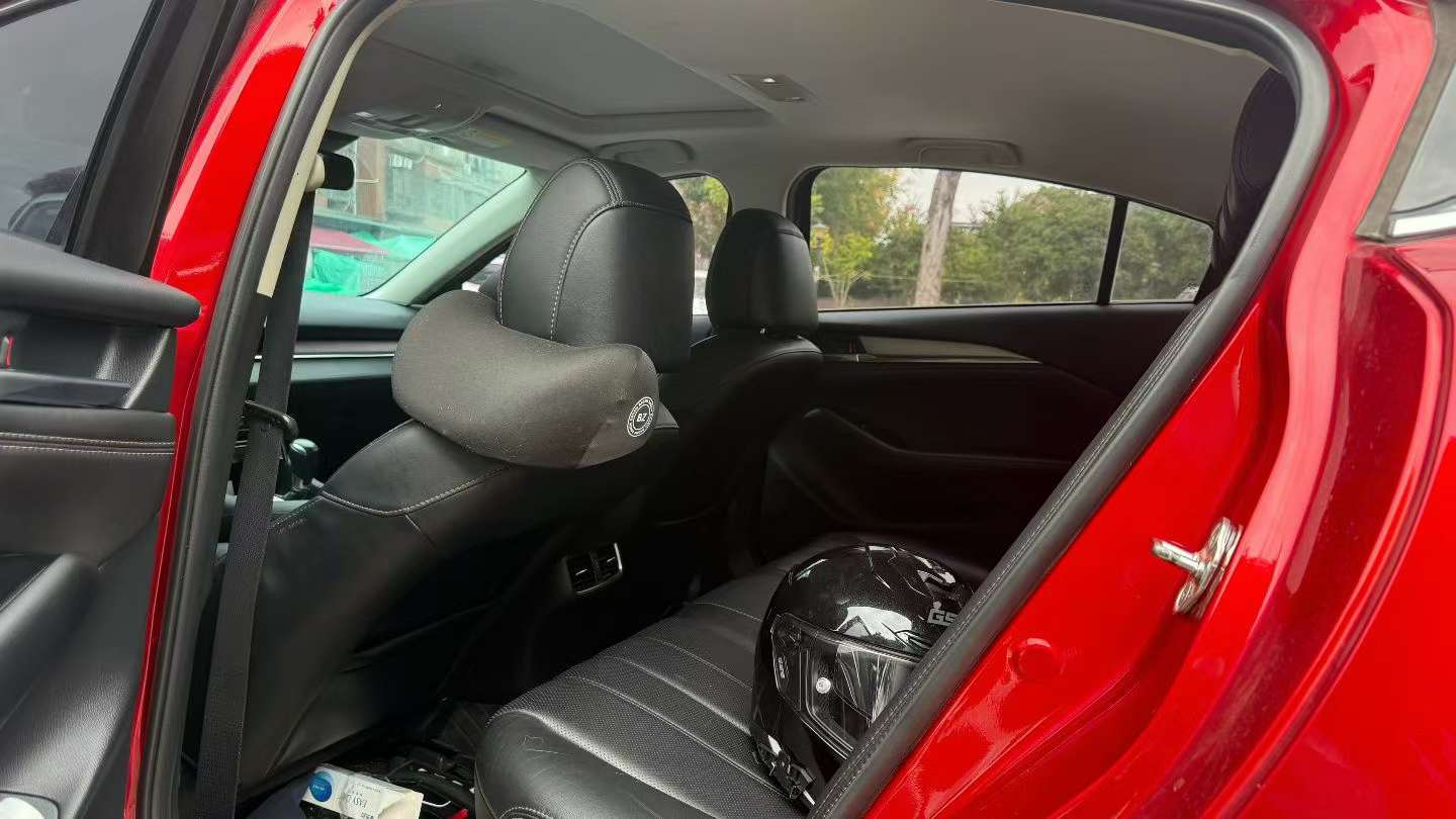 Mazda Atenza 4