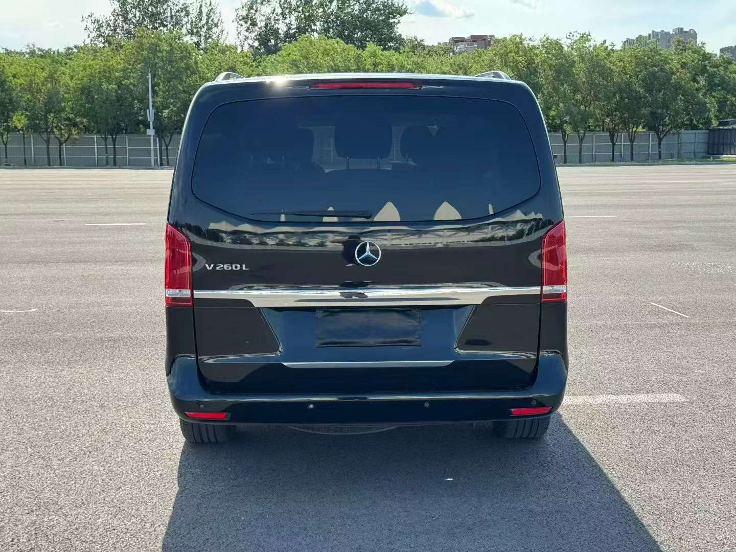 Mercedes-Benz V260L V260L Long Wheelbase Prestige Top Trim 8
