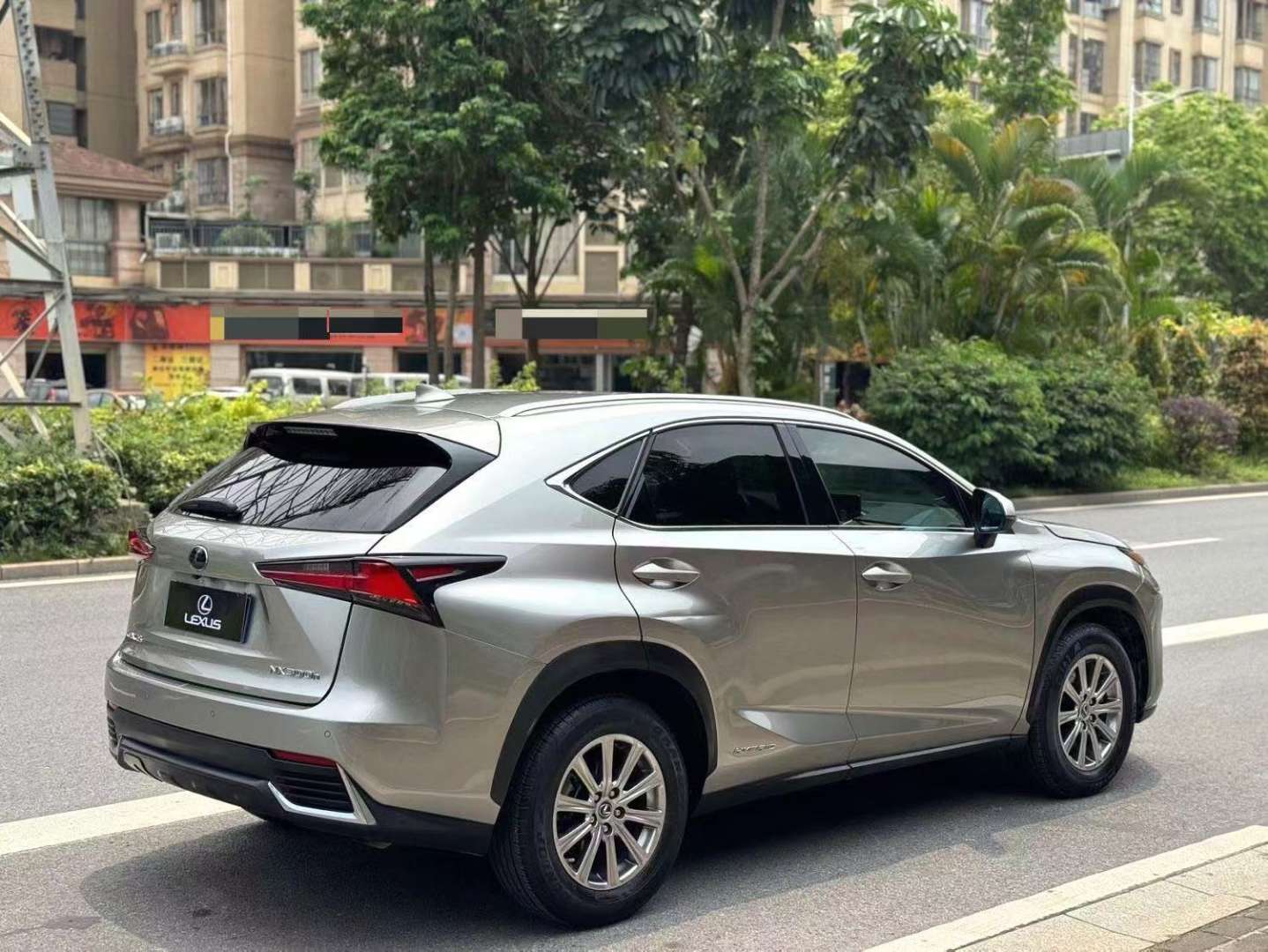 Lexus NX 2020 NX300h Premium 3