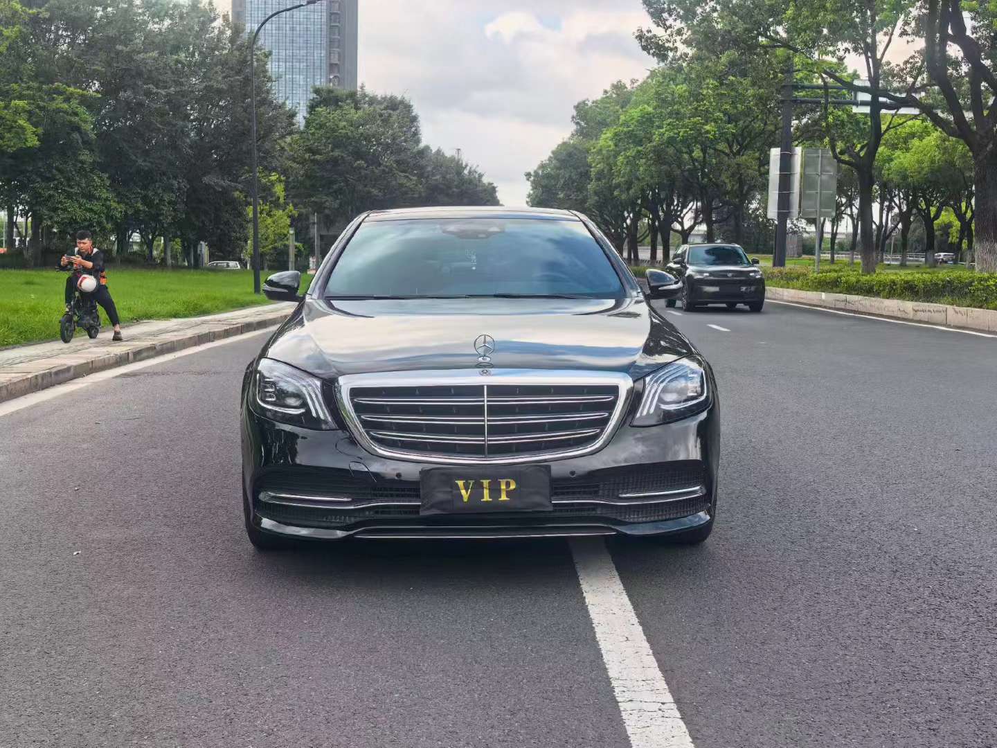 Mercedes-Benz S-Class 2020 2.0T Premium Edition 2