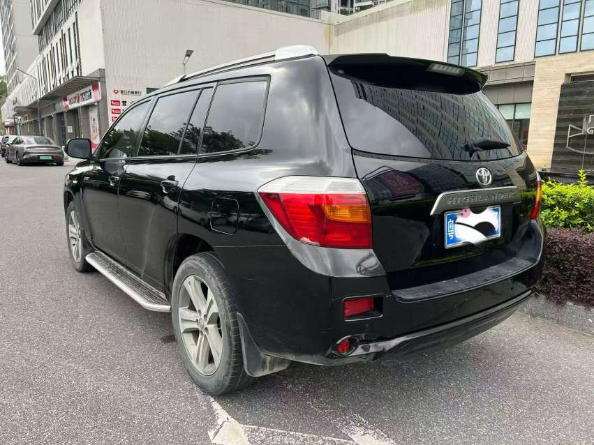 Toyota Highlander 2.7L Sport Edition 4