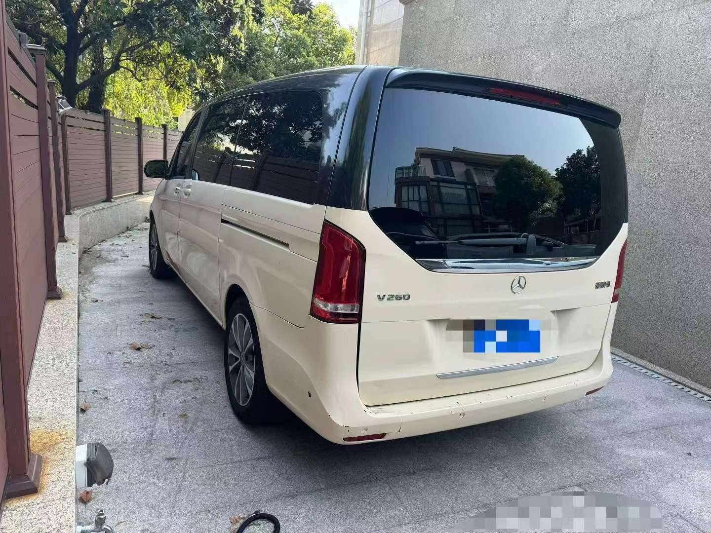 Mercedes-Benz V260 2022 Navigator Edition 2