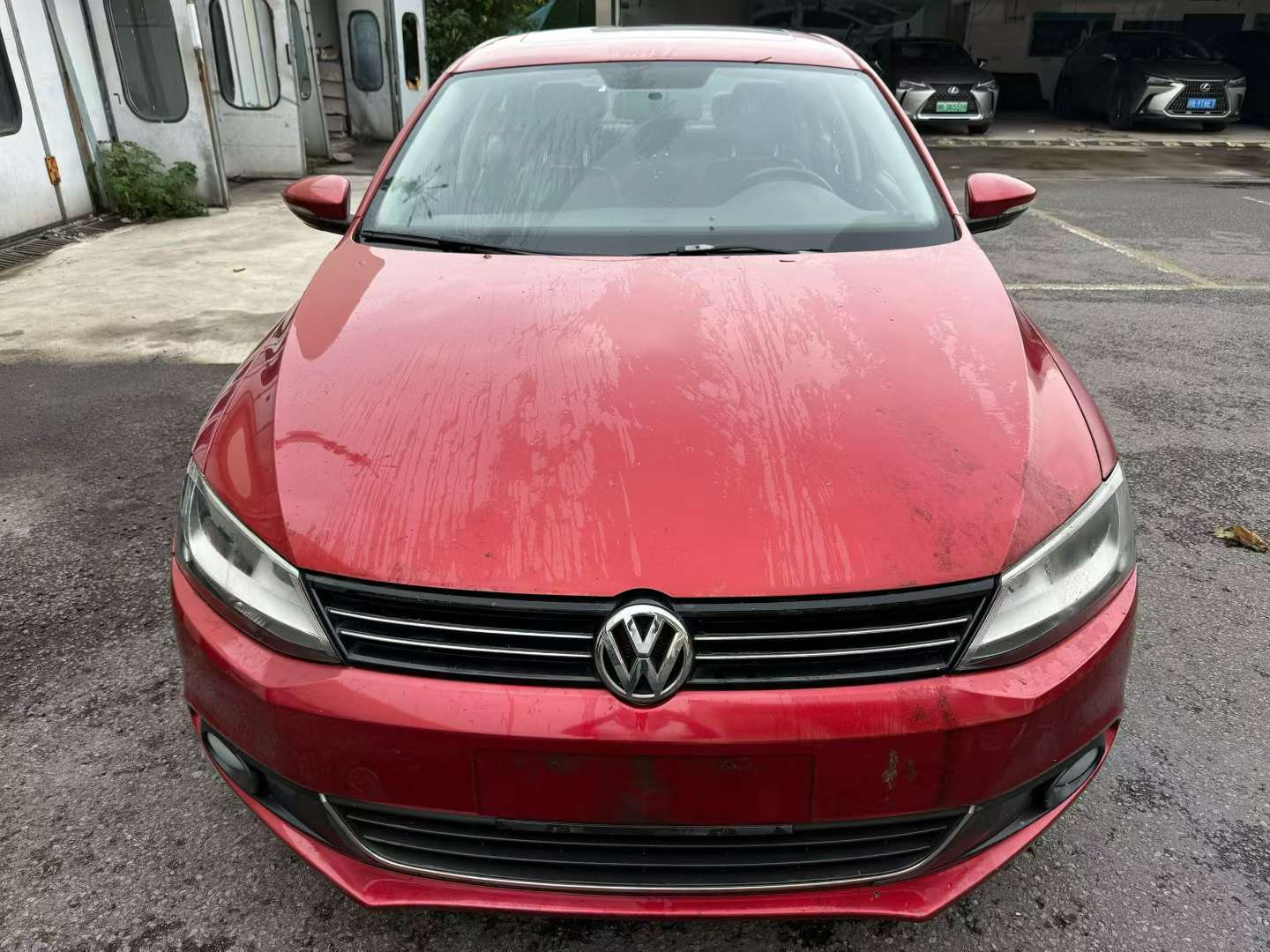 Volkswagen Sagitar 1.6 Automatic Sunroof