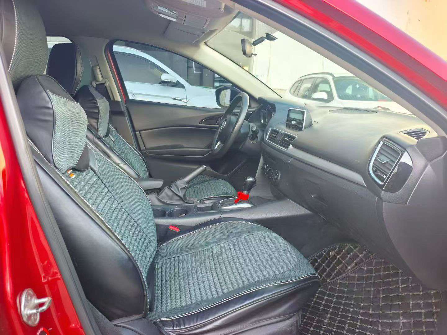Mazda Axela 3