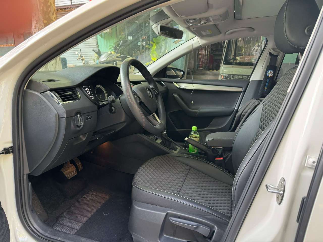 Skoda Octavia 2018 1.6L Automatic Luxury 4