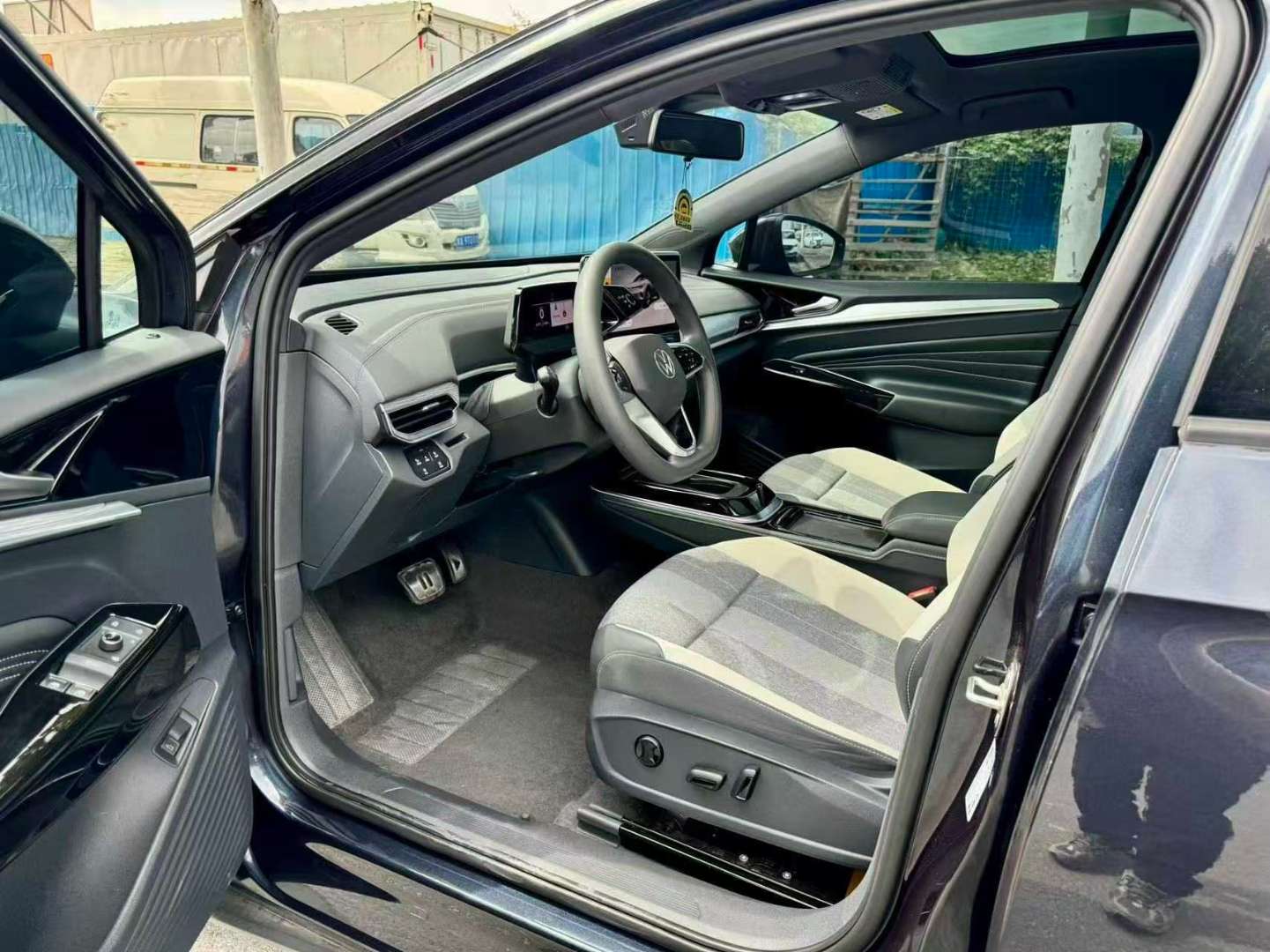 Volkswagen ID.4 CROZZ 2022 Standard Range PURE Edition 2