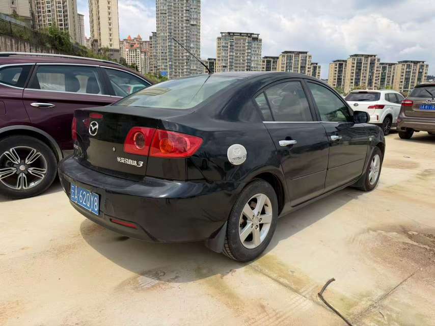 Mazda 3 1.6 Automatic 4