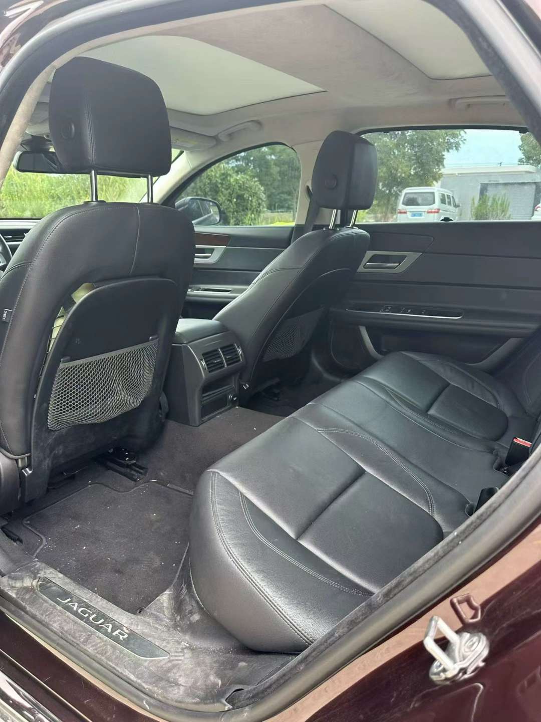 Jaguar XFL 8