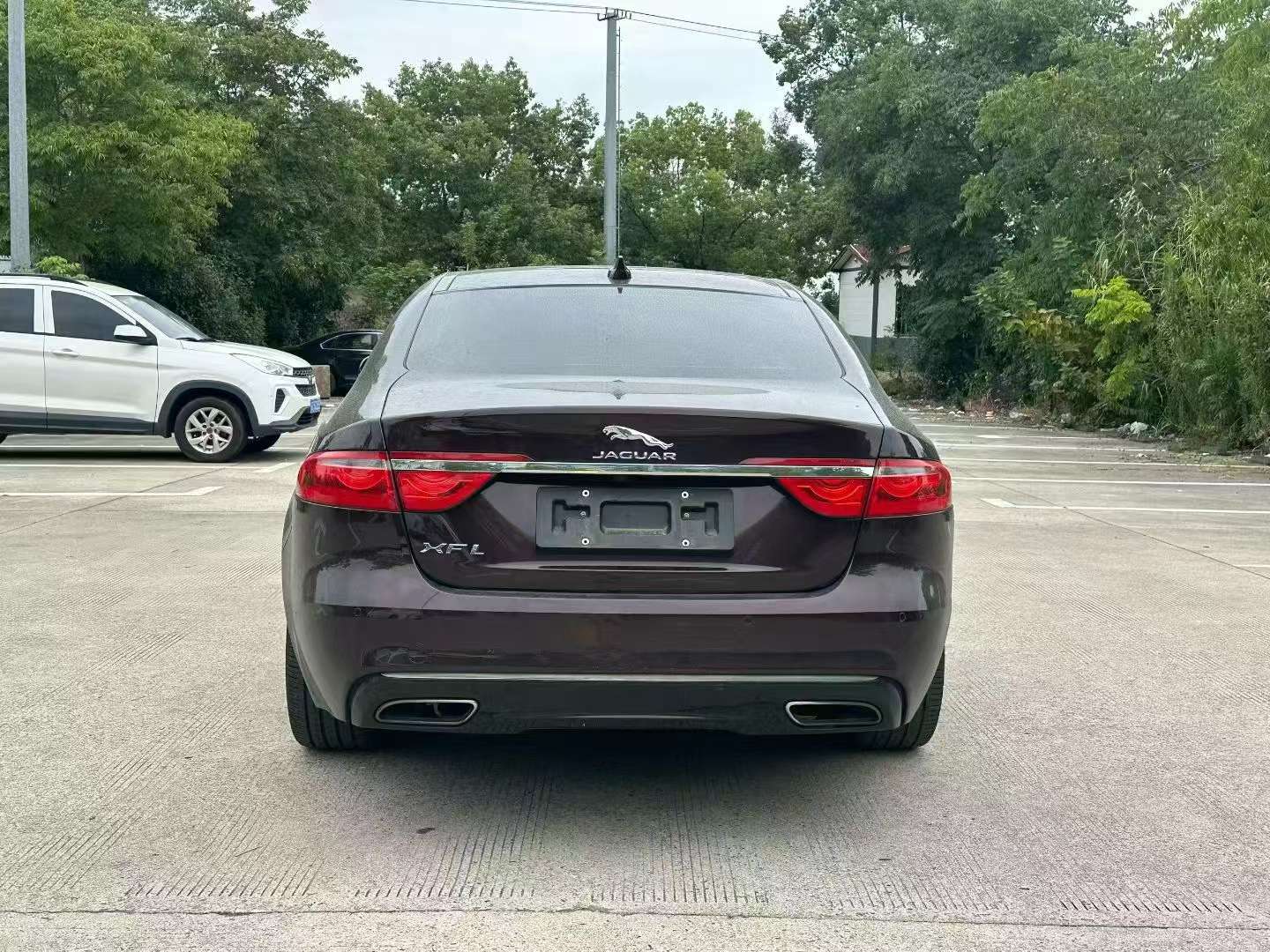 Jaguar XFL 5