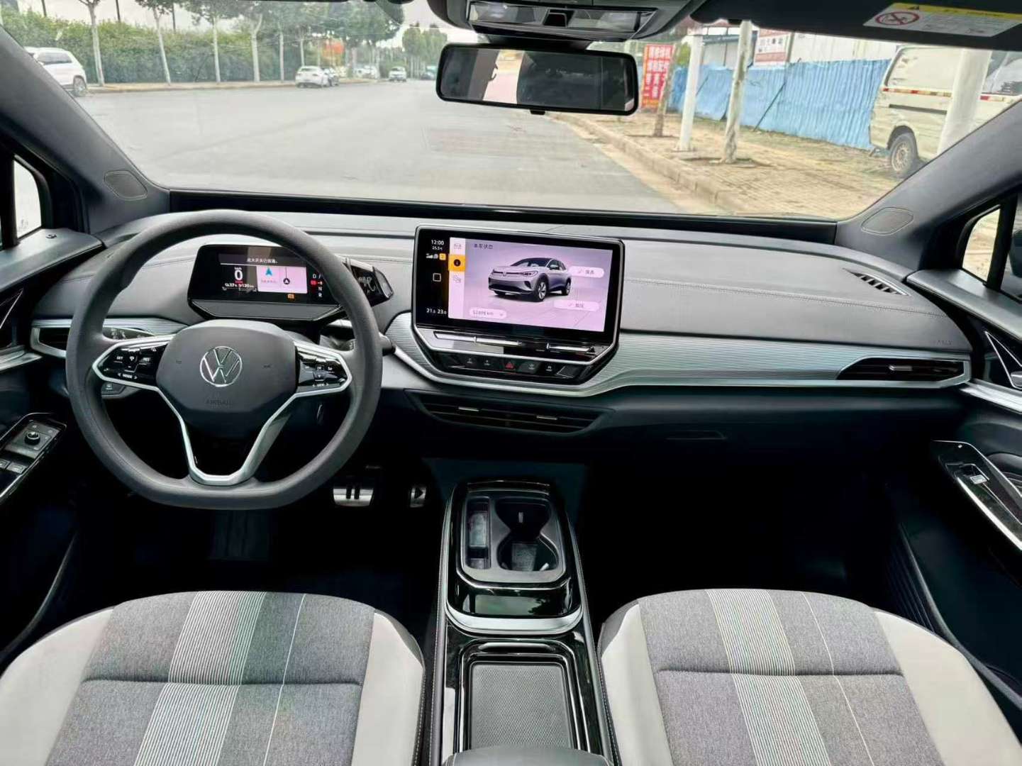 Volkswagen ID.4 CROZZ 2022 Standard Range PURE Edition 4