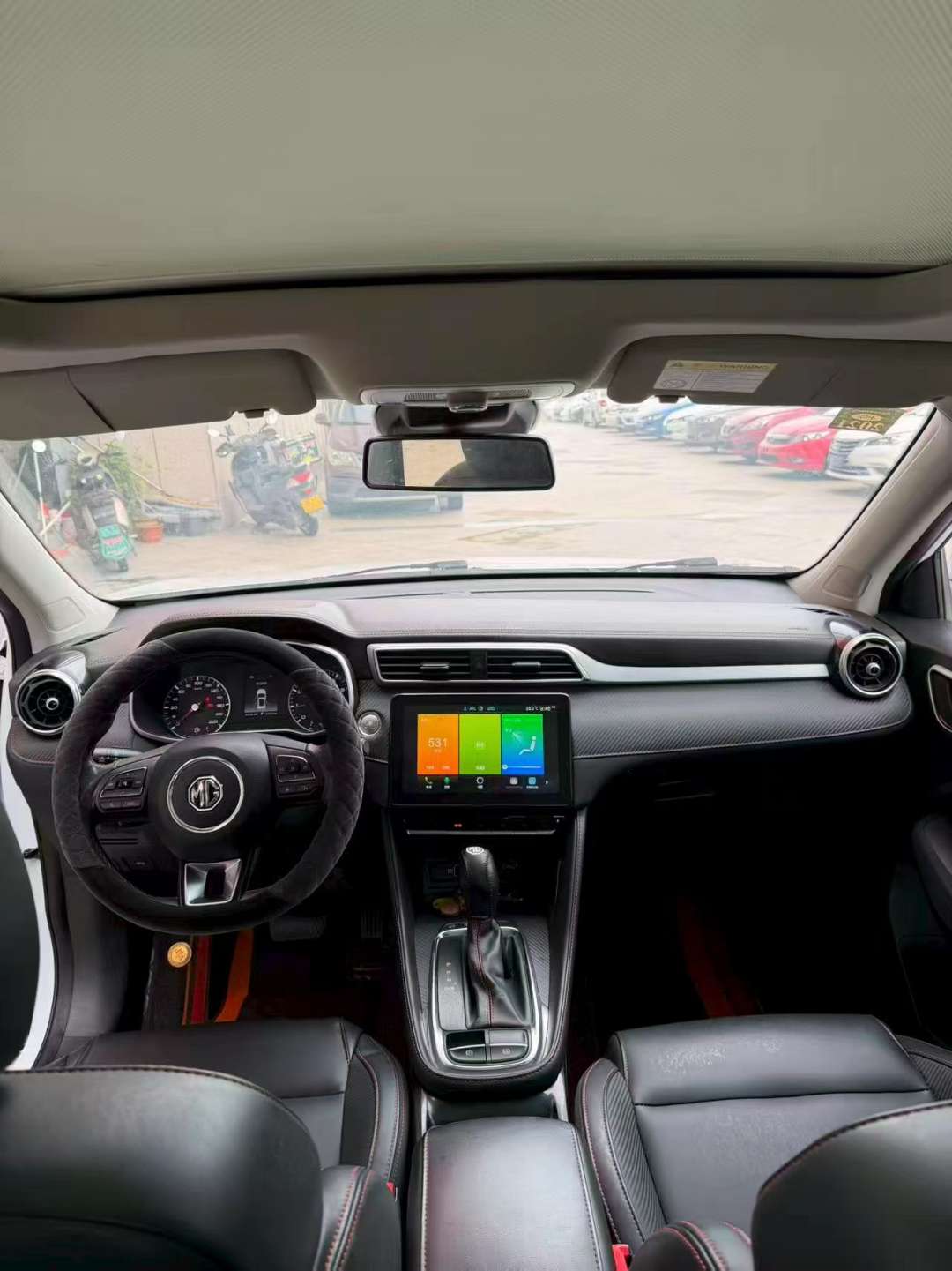 MG ZS 4