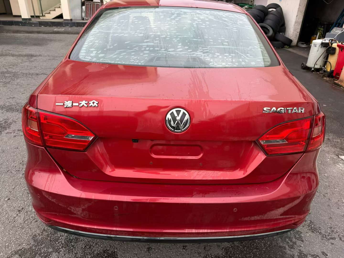Volkswagen Sagitar 1.6 Automatic Sunroof 6