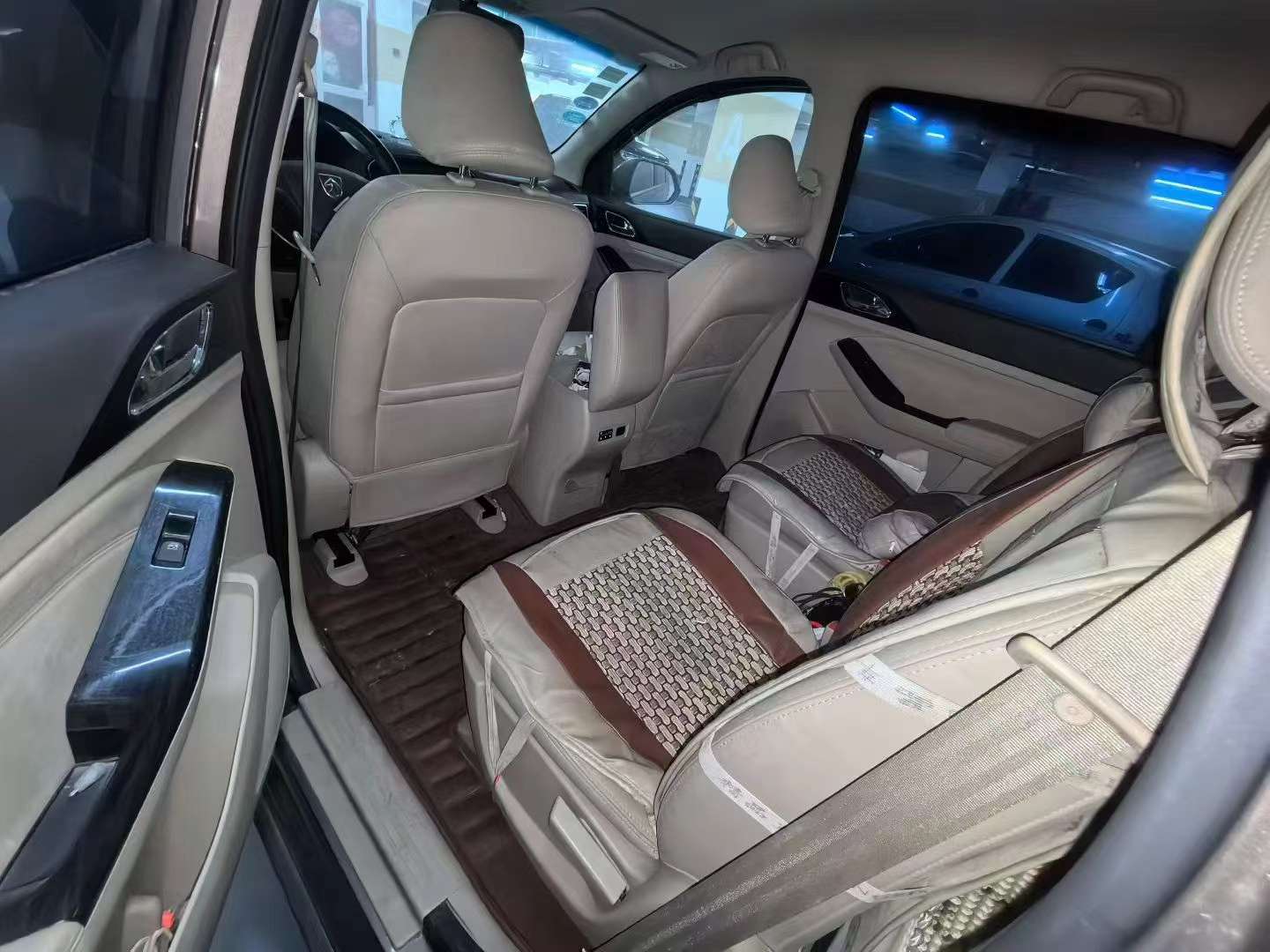 Baojun 730 1.5L Manual 7-Seater 9