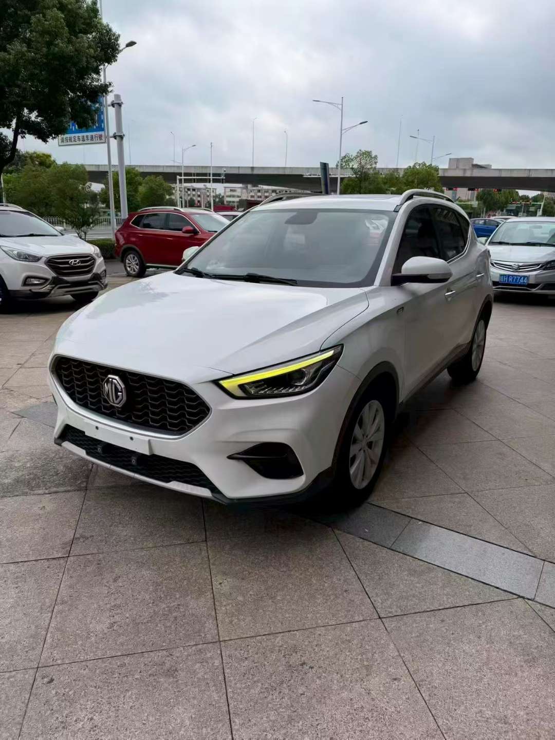 MG ZS