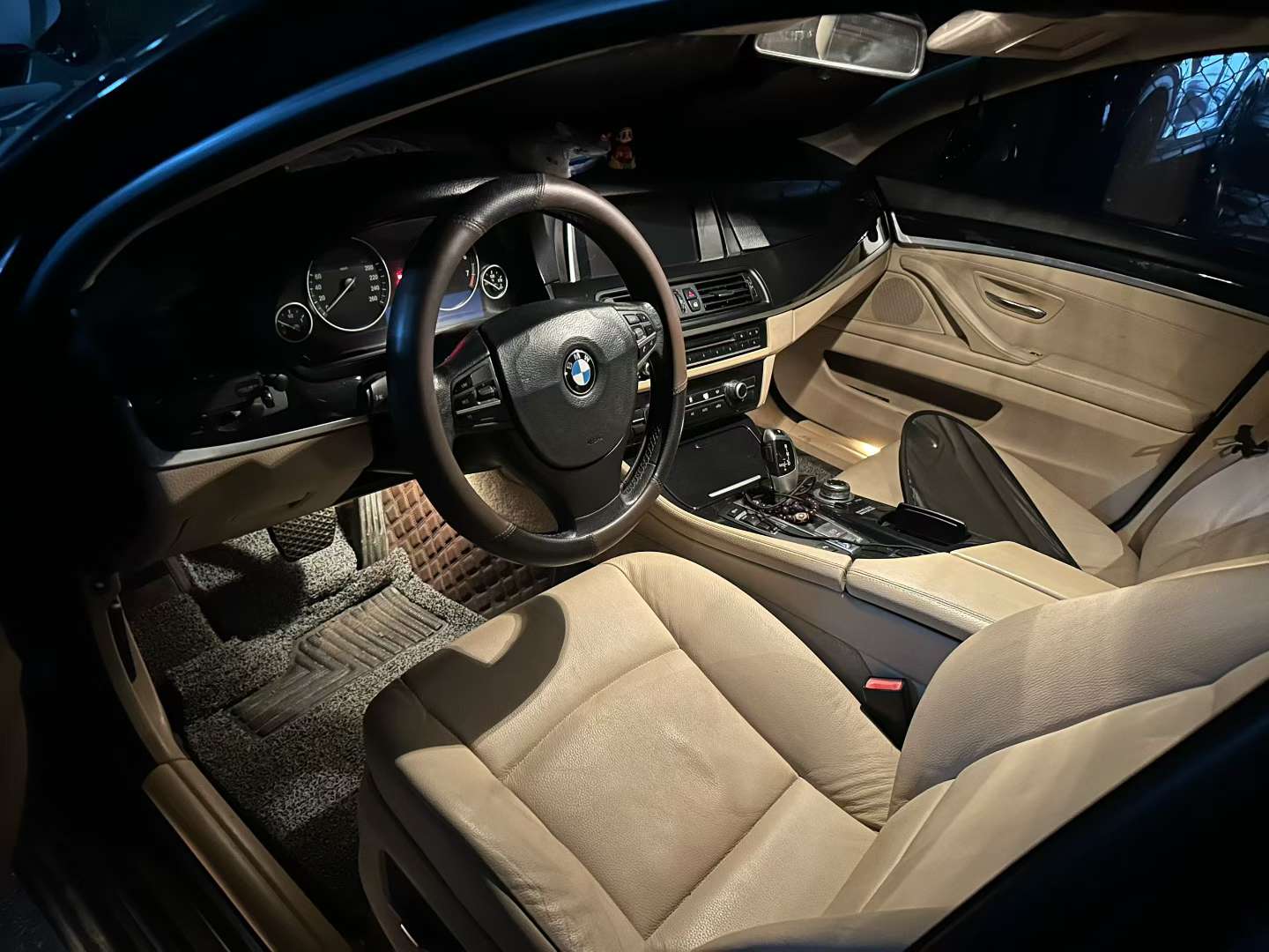 BMW 5 Series 2012 520 4