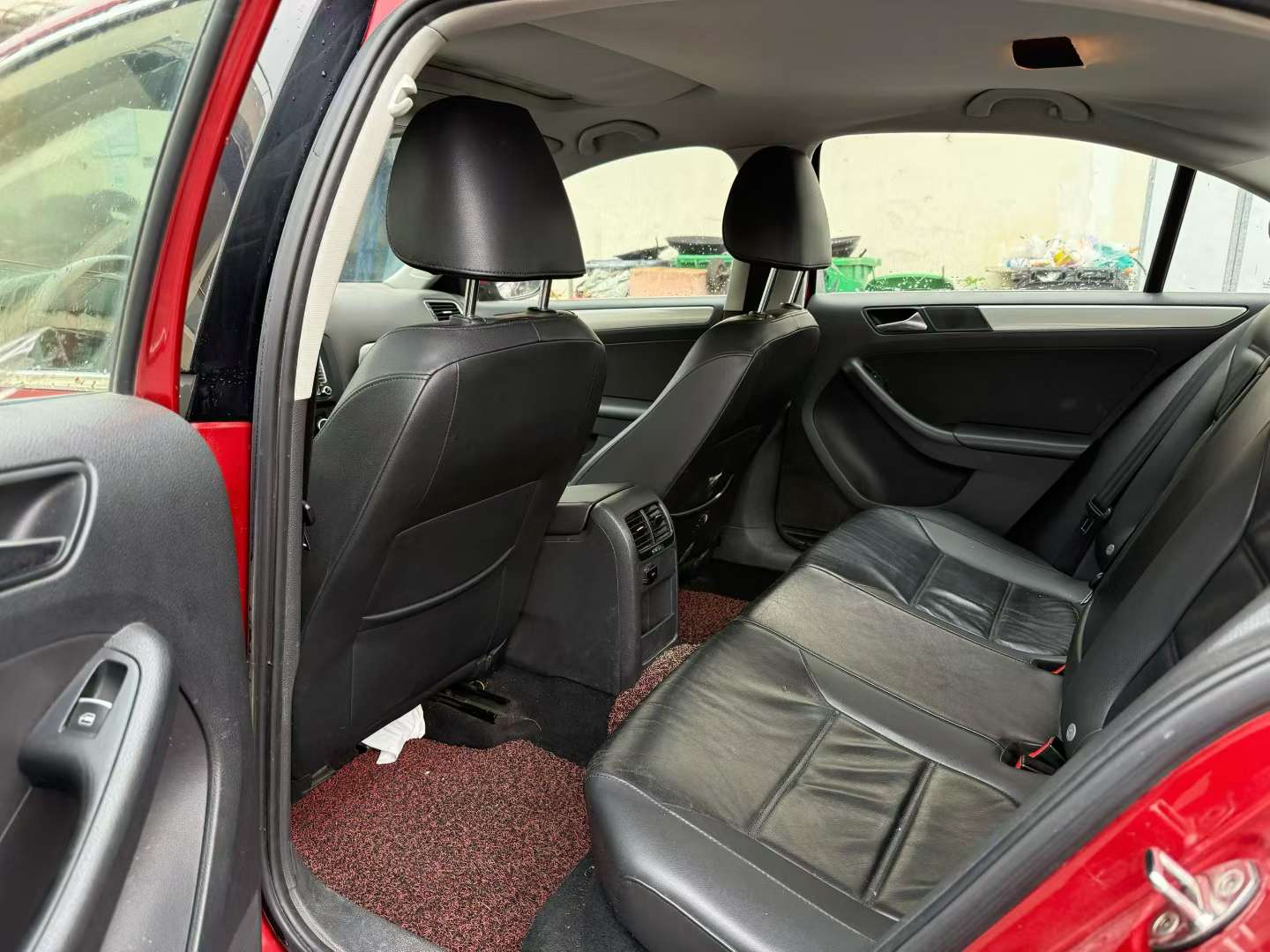 Volkswagen Sagitar 1.6 Automatic Sunroof 5