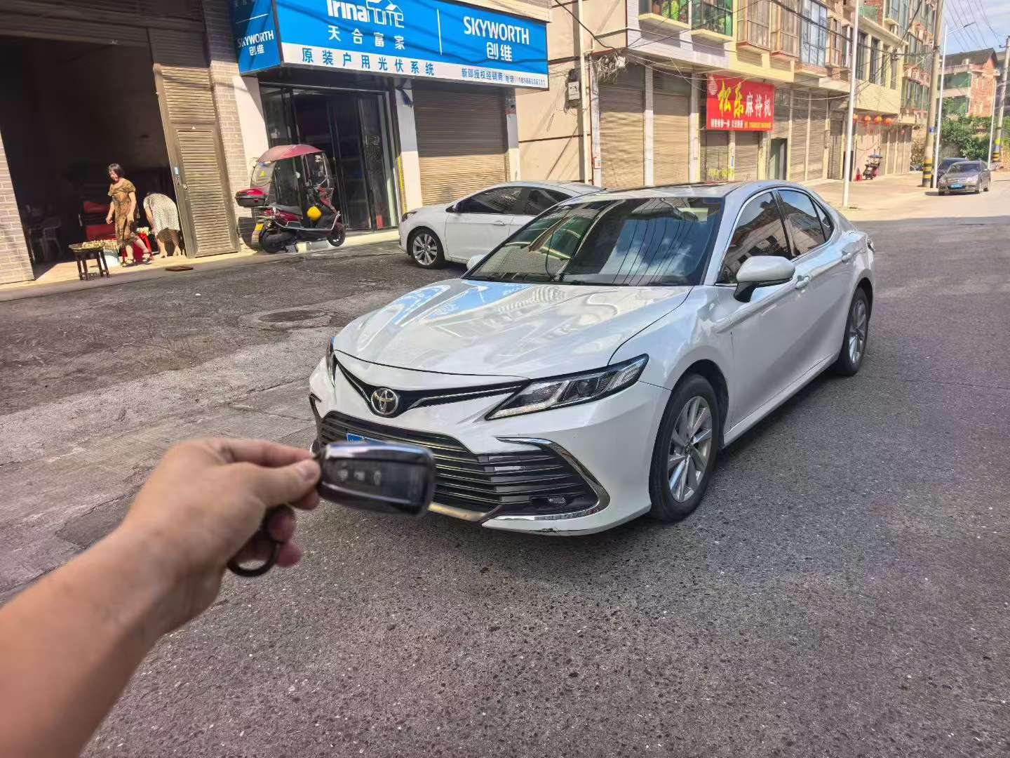 Toyota Camry 2