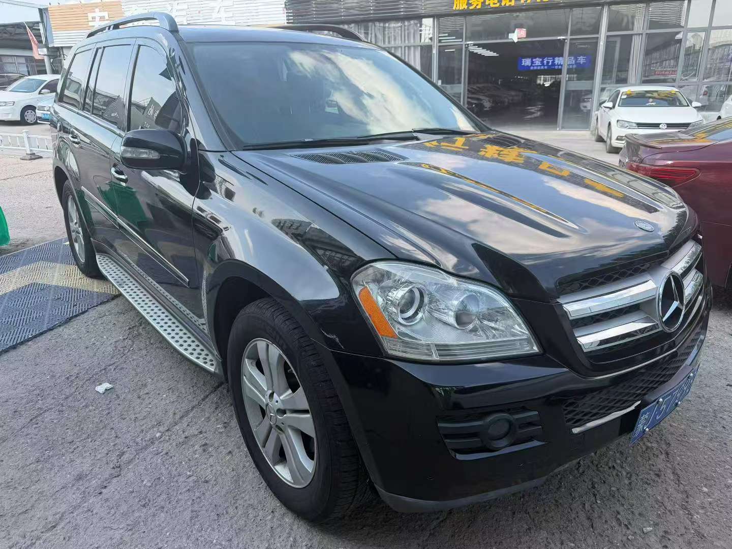 Mercedes-Benz GL-Class 3