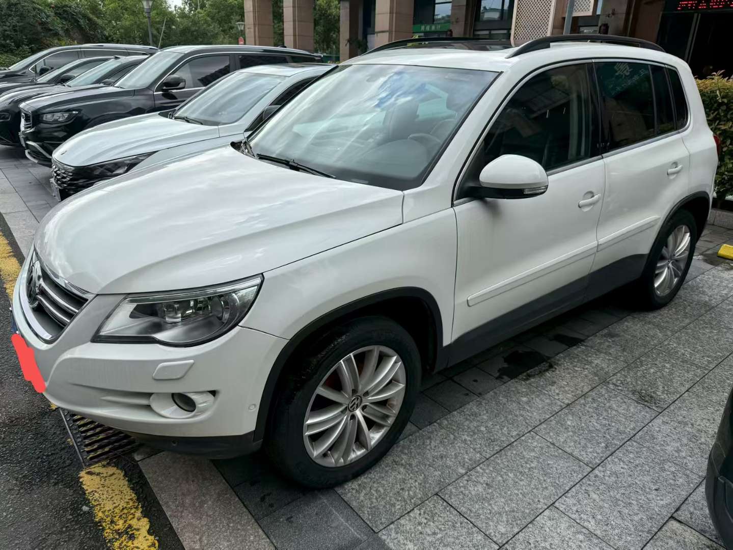 Volkswagen Tiguan 2.0T AWD Imported 2