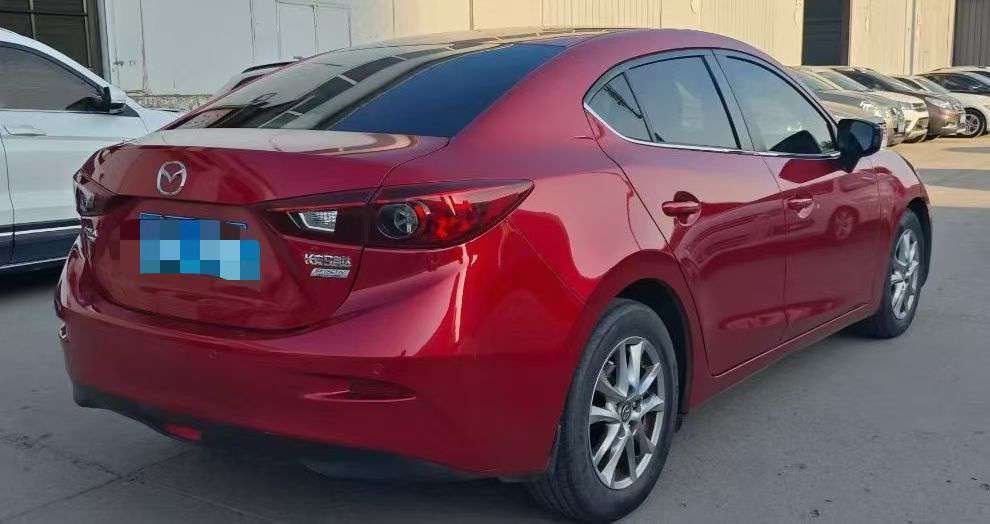 Mazda Axela 6