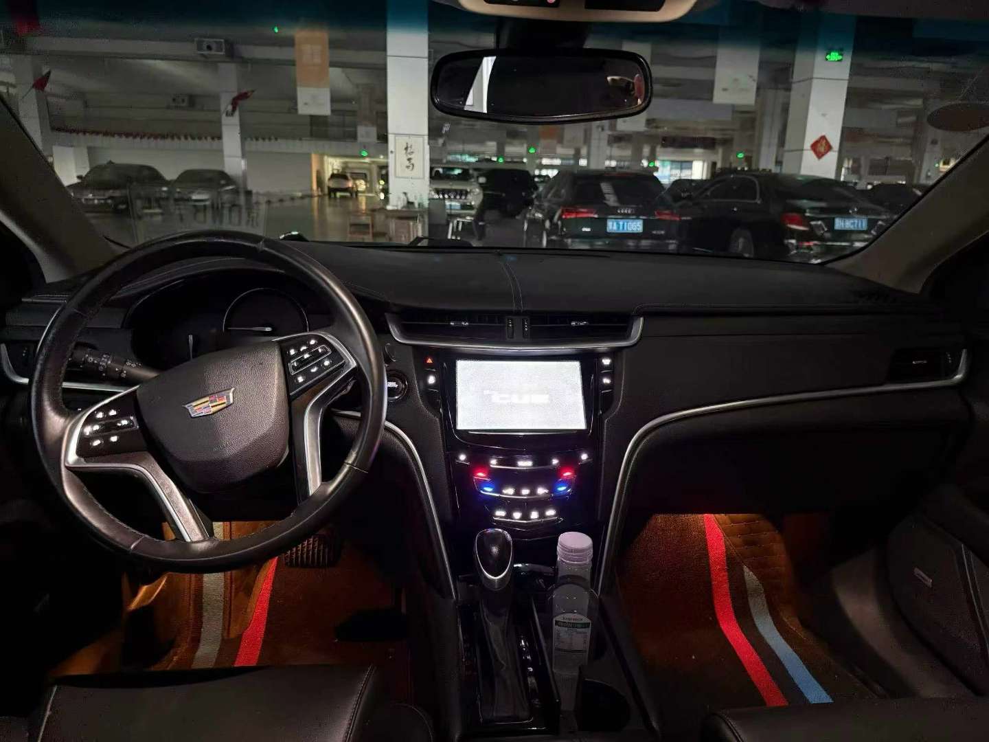 Cadillac XTS 6