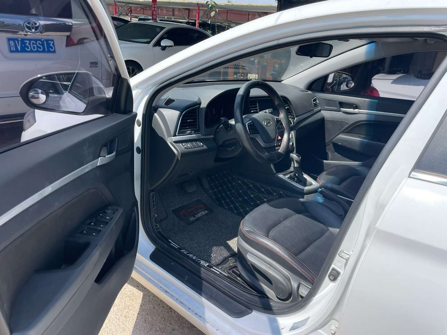 Hyundai Elantra 1.6L Automatic 2