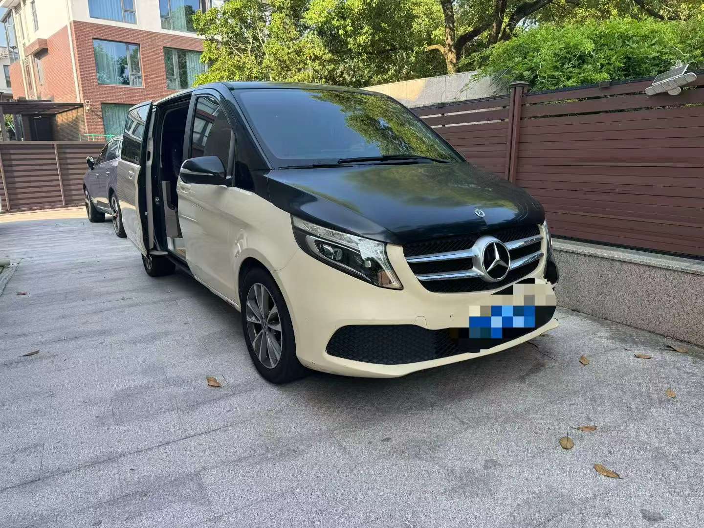 Mercedes-Benz V260 2022 Navigator Edition
