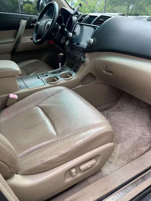 Toyota Highlander 2.7L Sport Edition 7