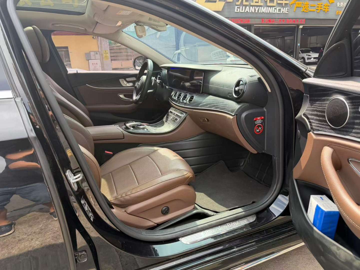 Mercedes-Benz E-Class E300L Sport Fashion 7