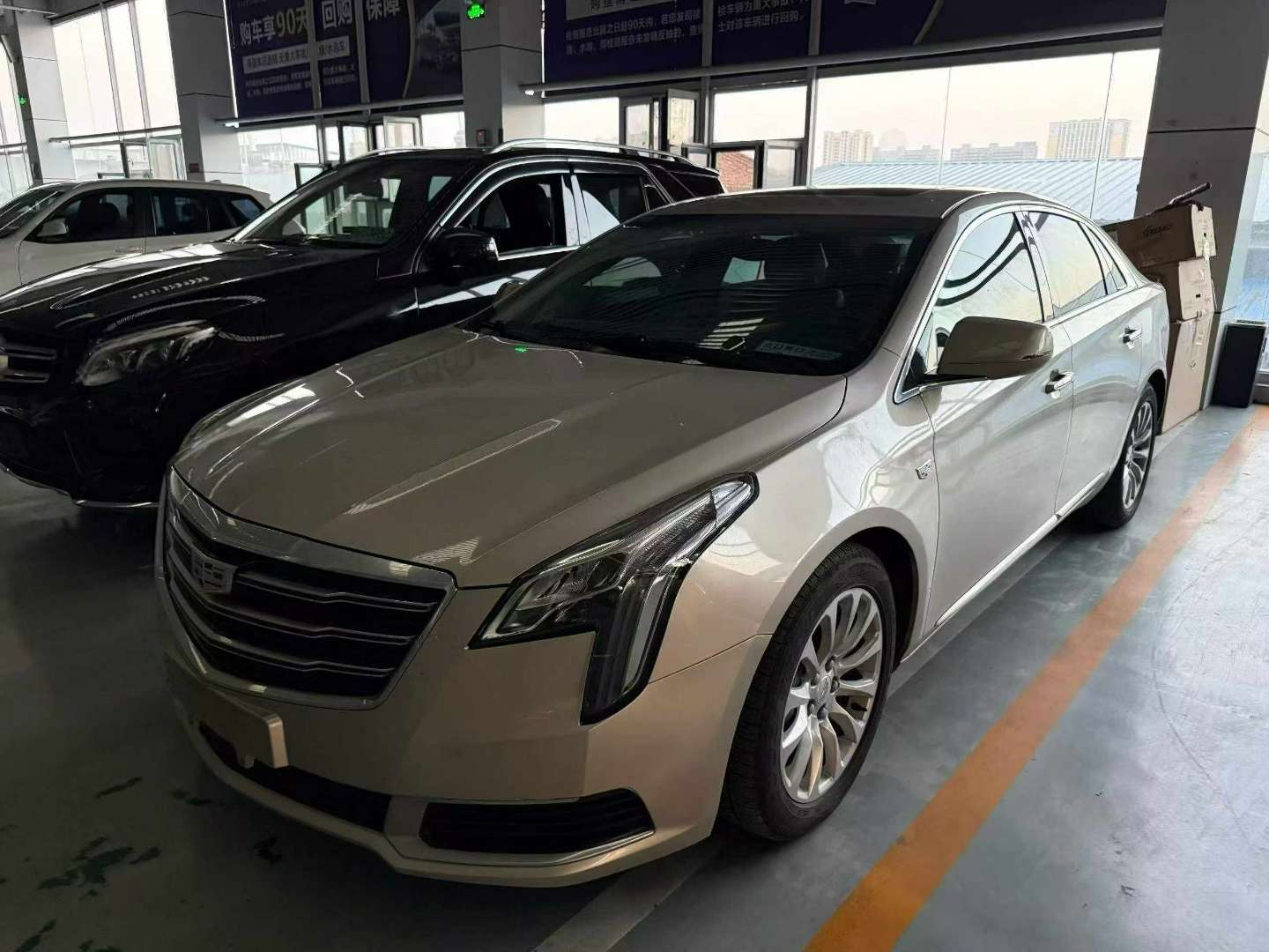 Cadillac XTS