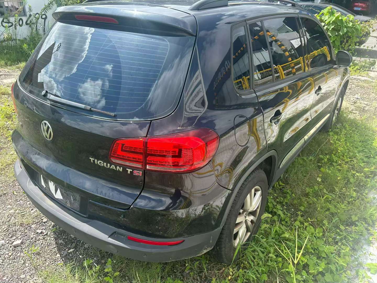 Volkswagen Tiguan 1.8T Fashion Edition 4