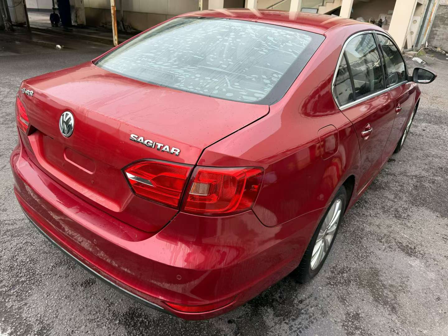 Volkswagen Sagitar 1.6 Automatic Sunroof 7