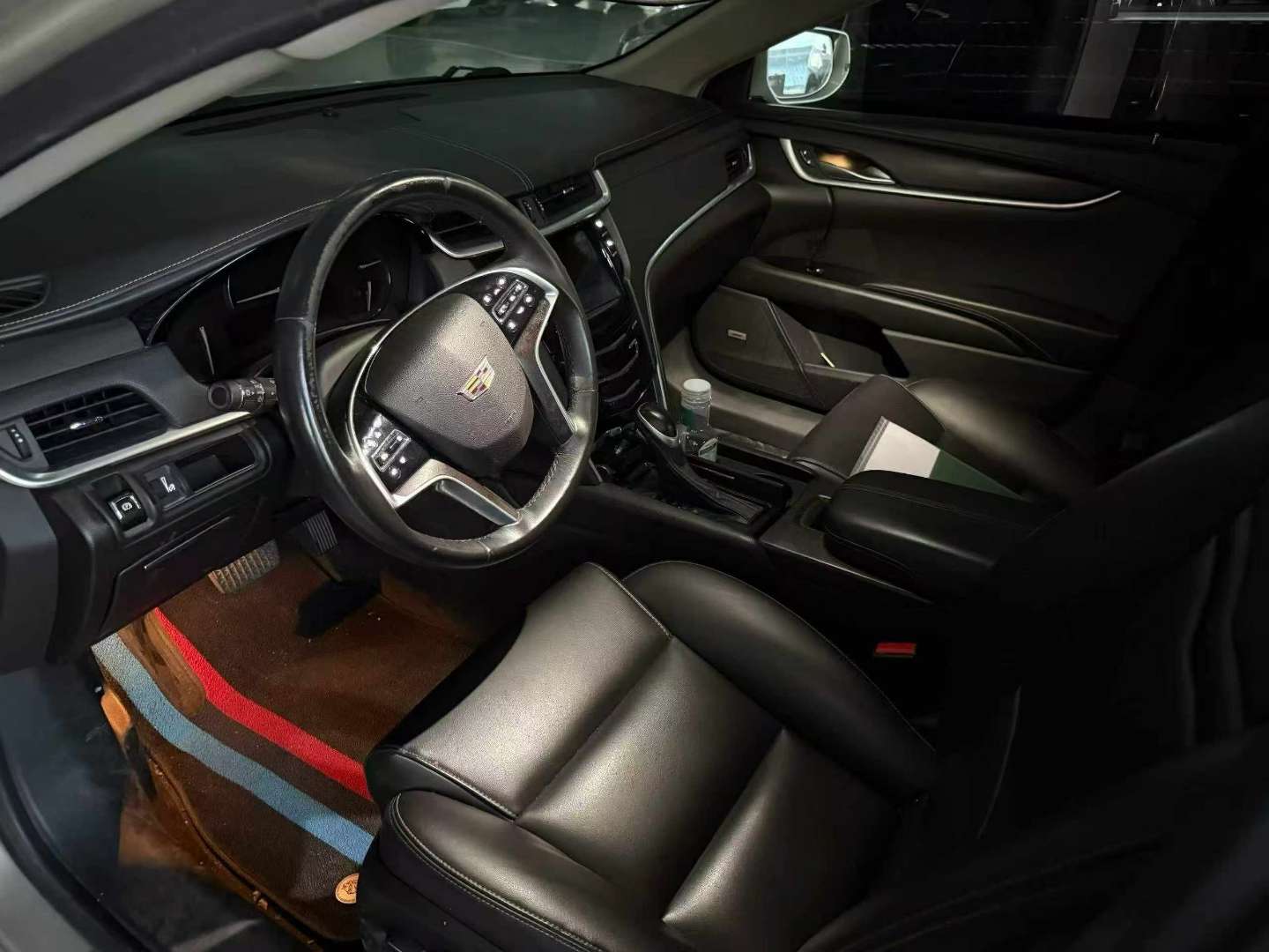 Cadillac XTS 4