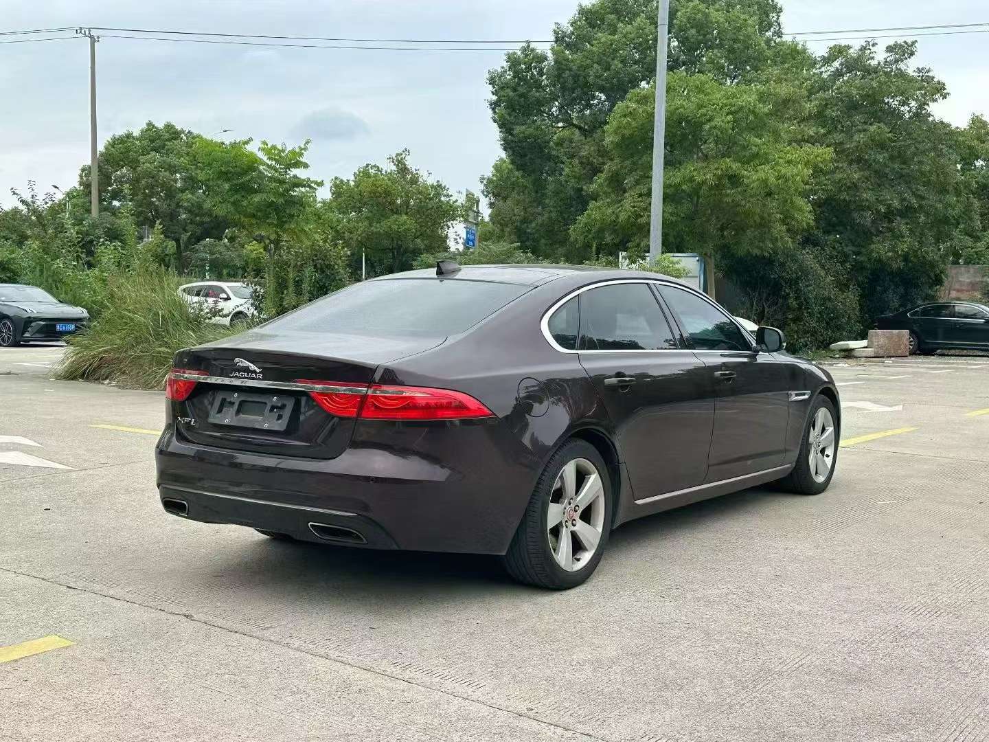 Jaguar XFL 6