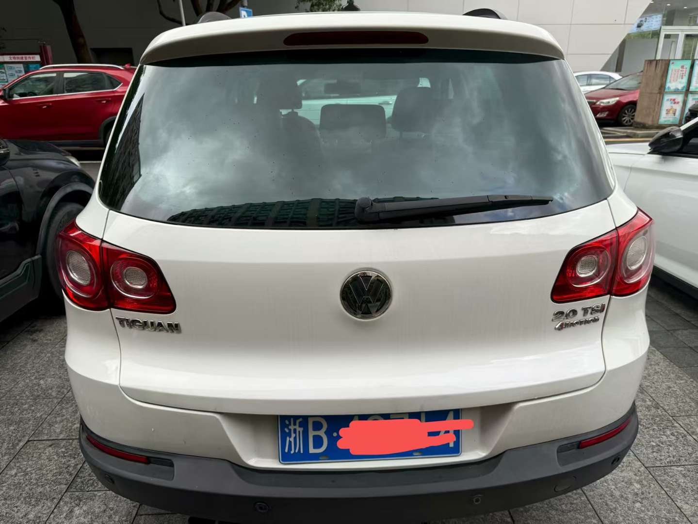 Volkswagen Tiguan 2.0T AWD Imported 5