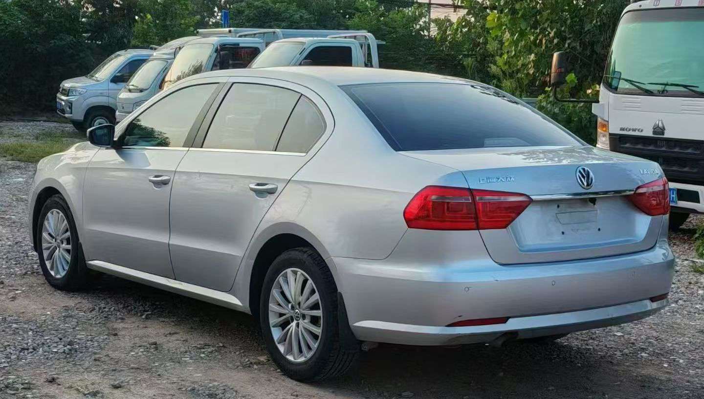 Volkswagen Lavida 1.6L Automatic with Sunroof 5