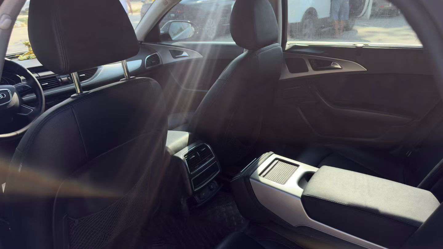 Audi A6 2014 2.0T 6