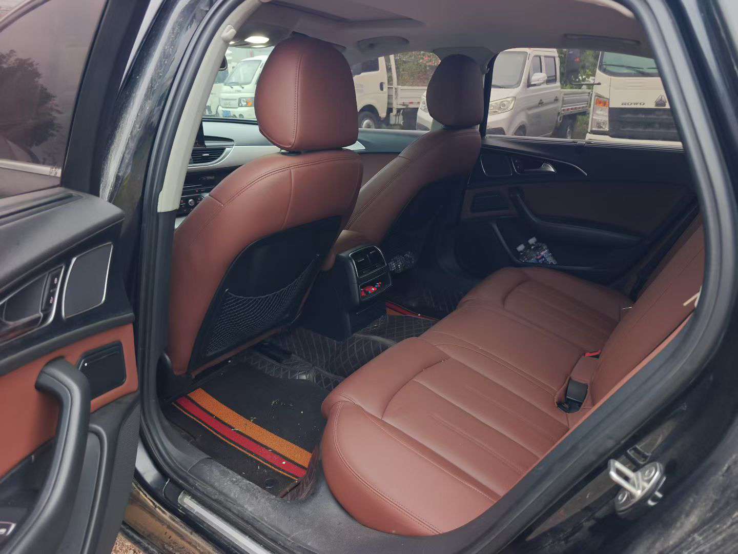 Audi A6 2.5L V6 Automatic with Sunroof 5