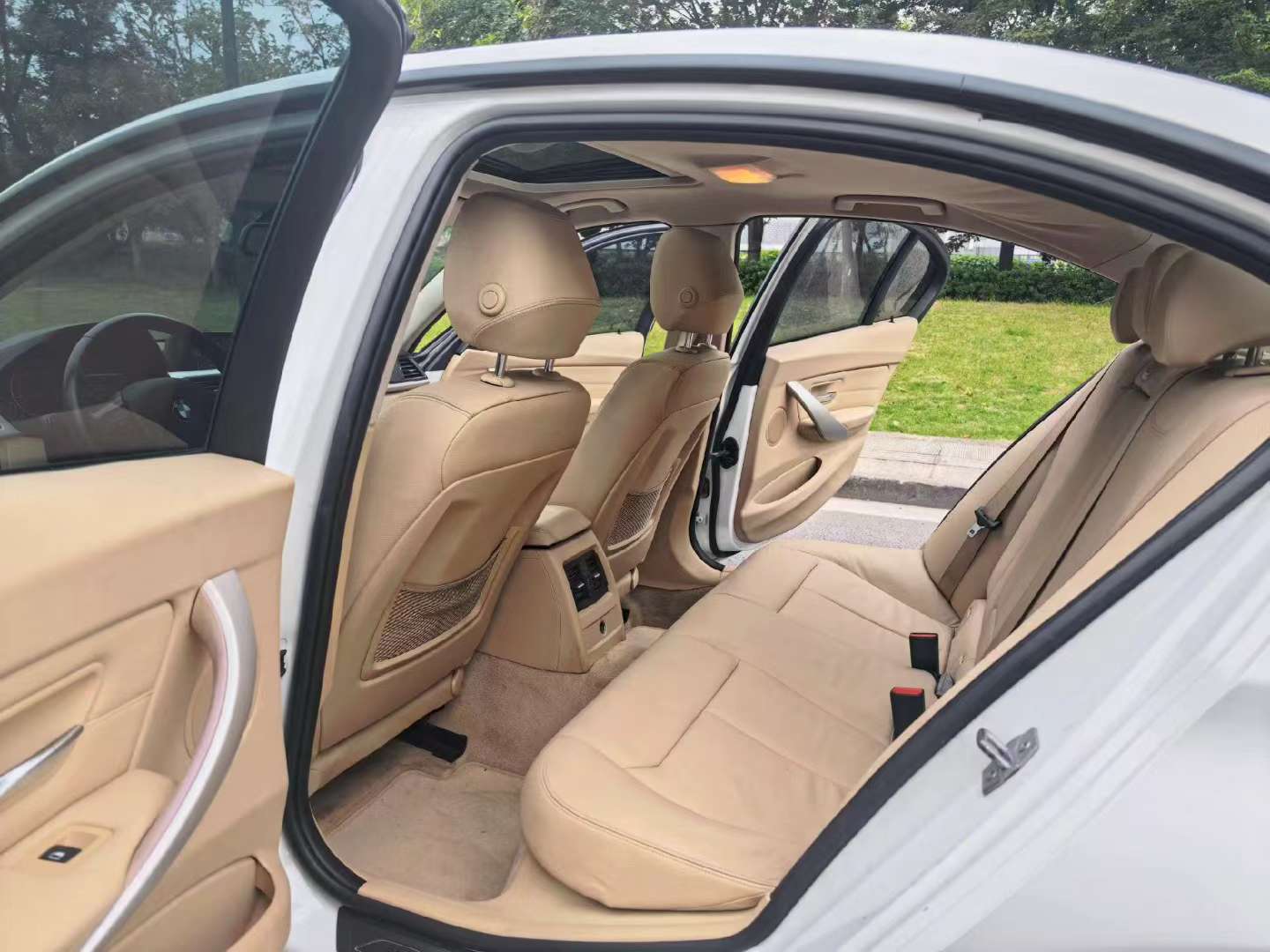 BMW 3 Series 2014 320i 2.0T Fashion 5